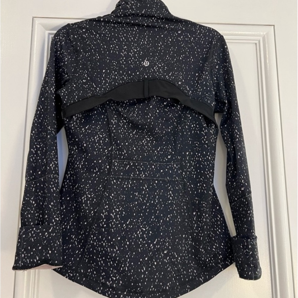 Lululemon define jacket, black and pink, size 4
